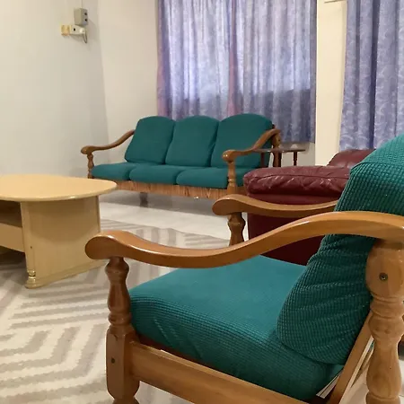 4 Bedrooms Ipoh Landed House, Ipoh Town Exterior photo