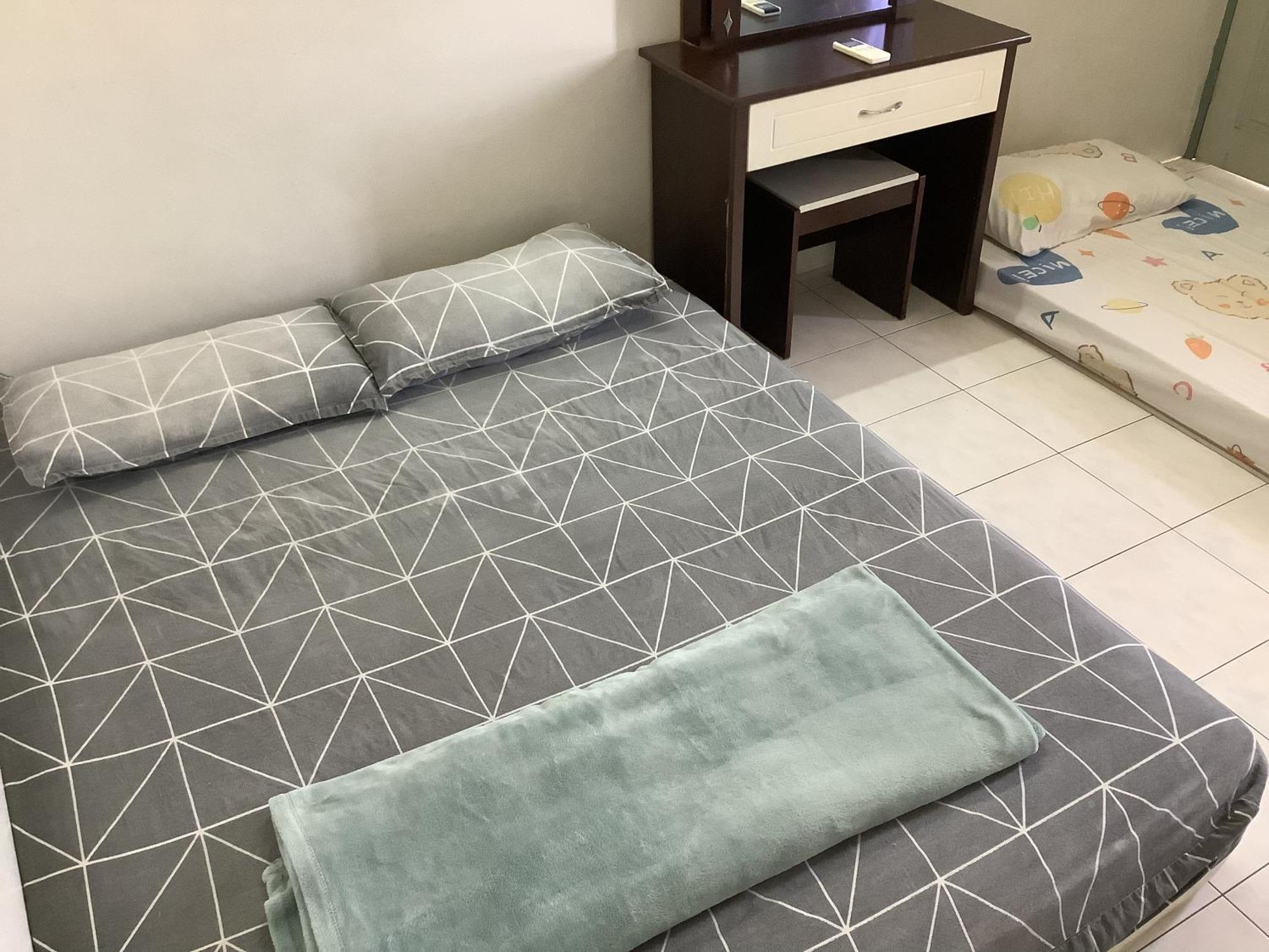 Apartment 4 Bedrooms Landed House, Town Ipoh
